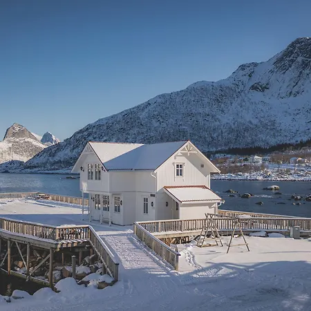 Mefjord Brygge 호텔 2*